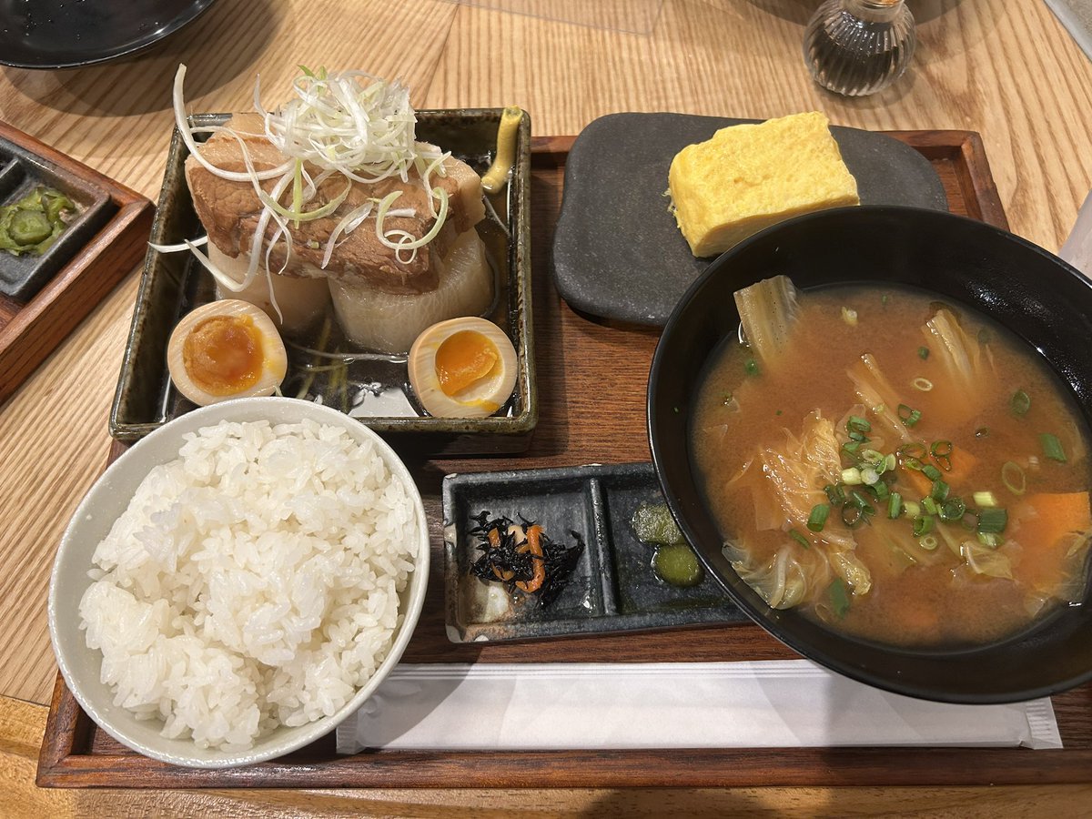 myk_277's tweet photo. やっと東京でドカ食いできた https://t.co/yp9GQre1PV