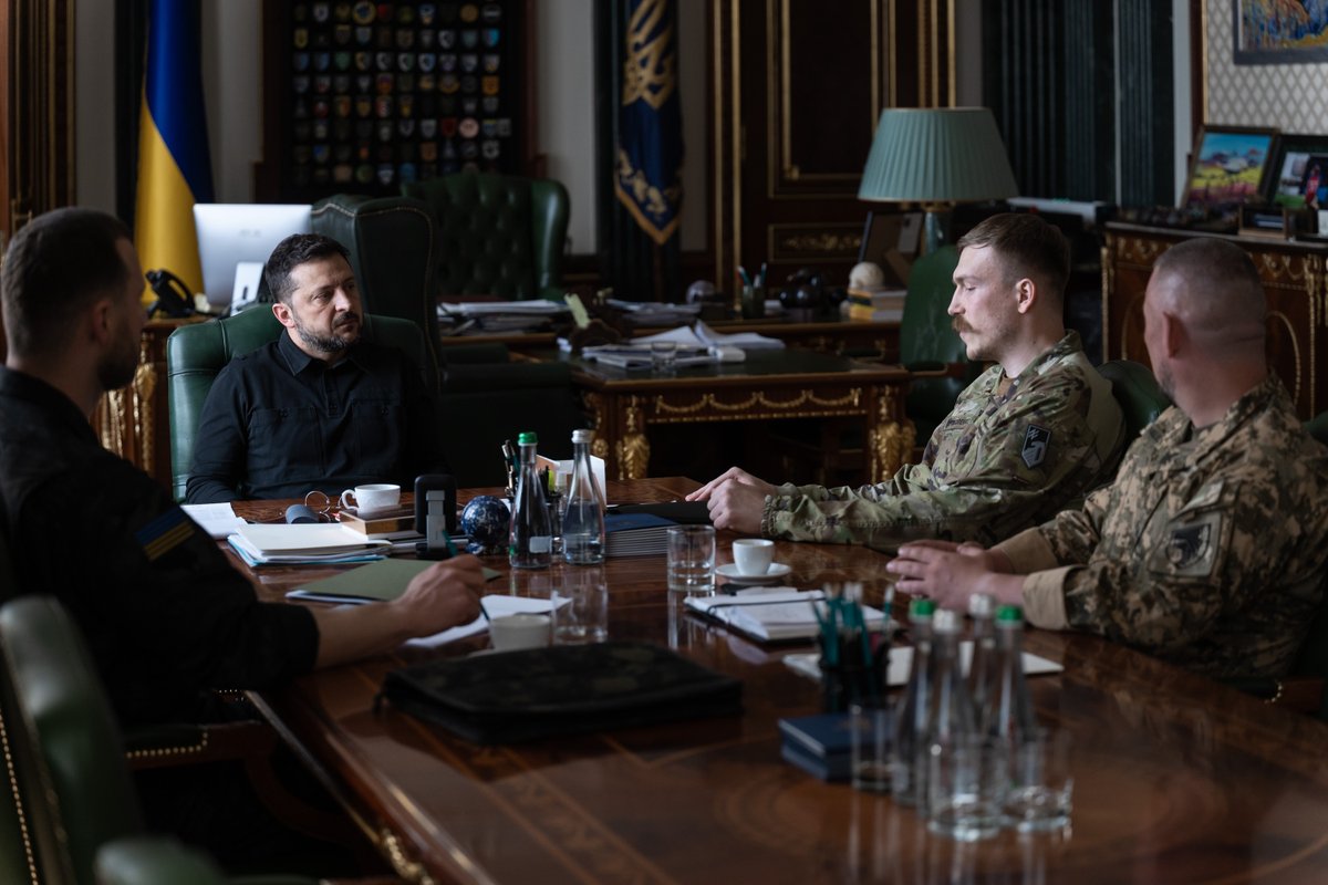 ZelenskyyUa's tweet photo. A very substantive conversation with Denys Prokopenko. Thank you for the consistently well-prepared work and attention to detail. It is important that every adjustment to Ukraine's defense strategy be carefully thought through and verified. We are also working to make the next prisoner exchanges happen. We remember our people. Glory to Ukraine!