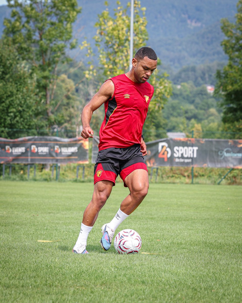 Goztepe's tweet photo. Yeni sezon hazırlıklarını Slovenya’da sürdüren Göztepe’miz, bugün gerçekleştirdiği antrenmanla çalışmalarına devam etti👊

https://t.co/wy6hCuBdM7

#Göztepe #SlovenyaKampı https://t.co/AulLMejc2f