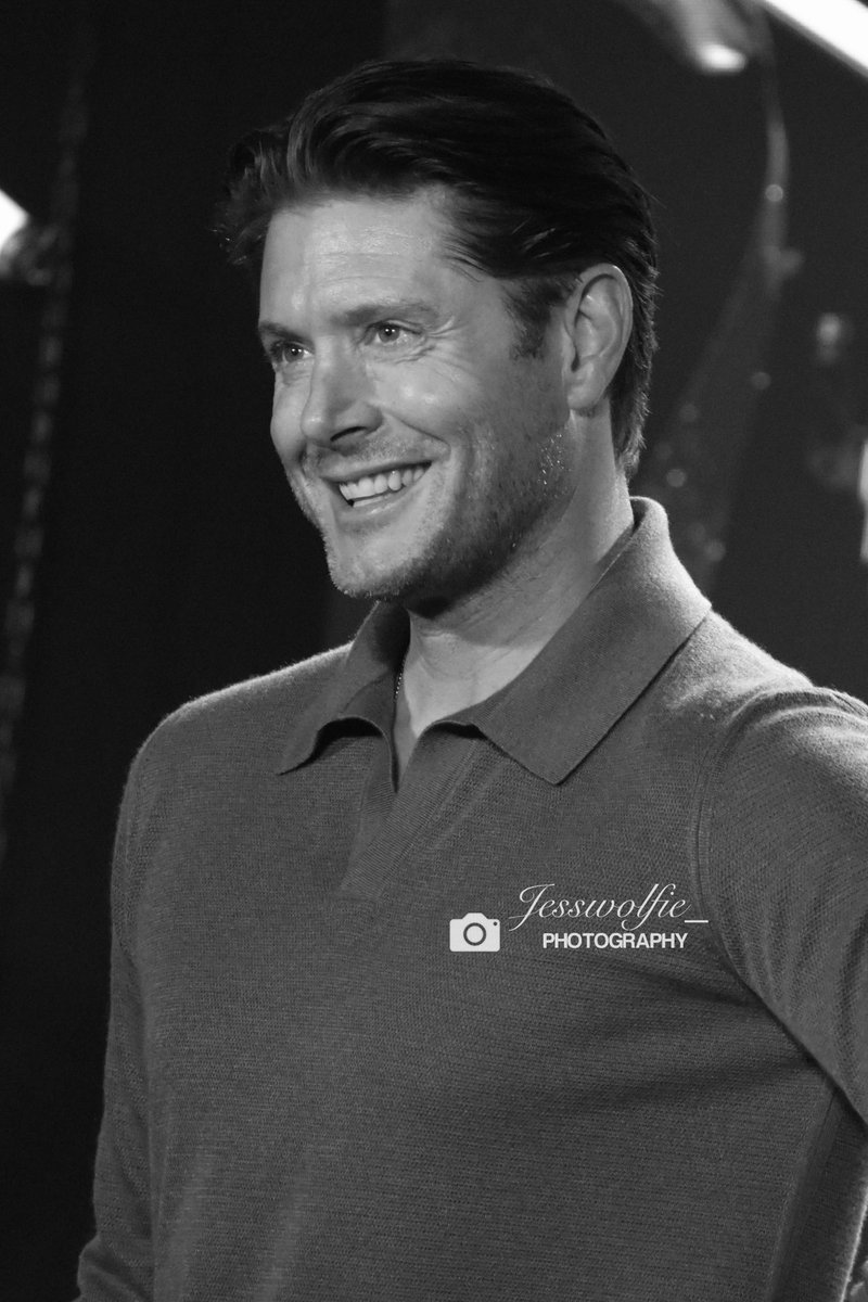 sykadeanw's tweet photo. Jensen Ackles 
Rome, Italy
JIB16

#jensenackles #jackles #acklesholics  #spncon #conphotography https://t.co/vbiCF9y6an