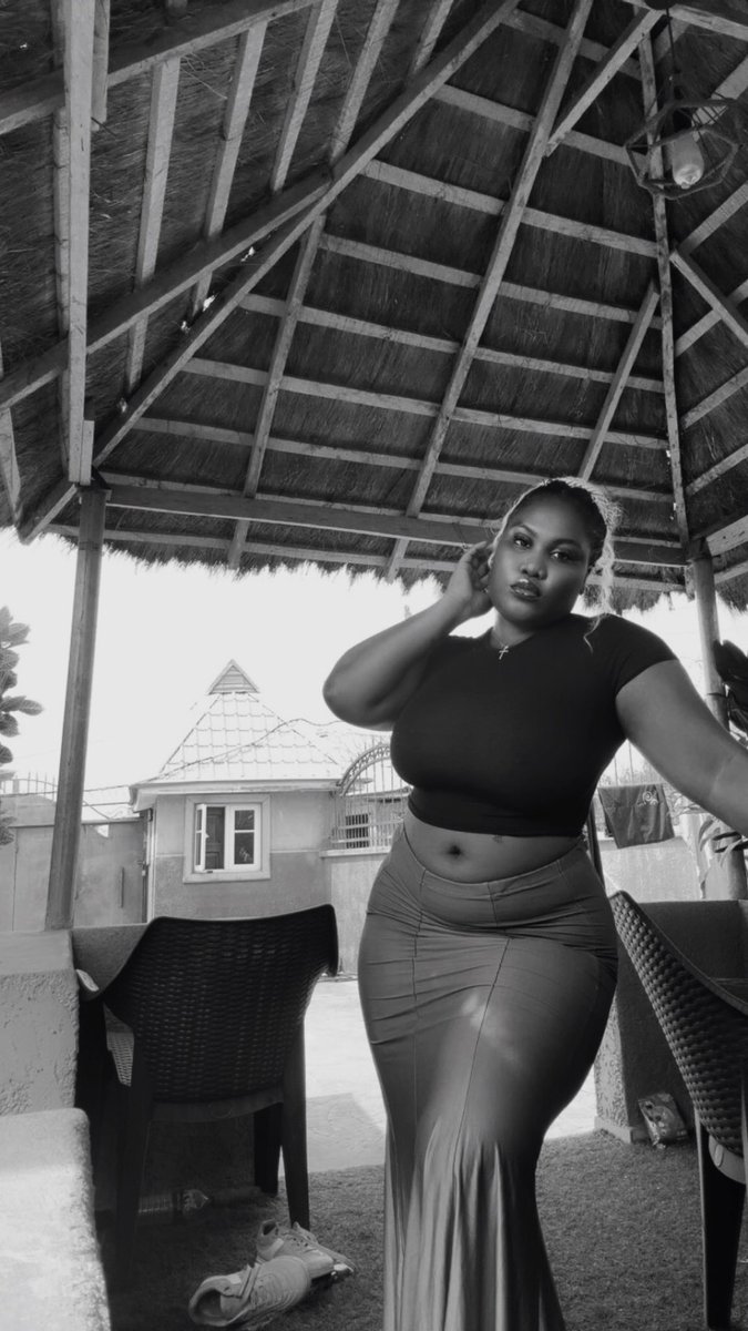 OMOIYAONIBATA 👠 tweet media