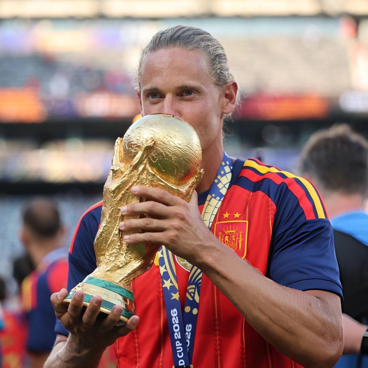 atletiuniverse's tweet photo. From Atleti to the World ❤️🤍 https://t.co/PNuPMDEs94