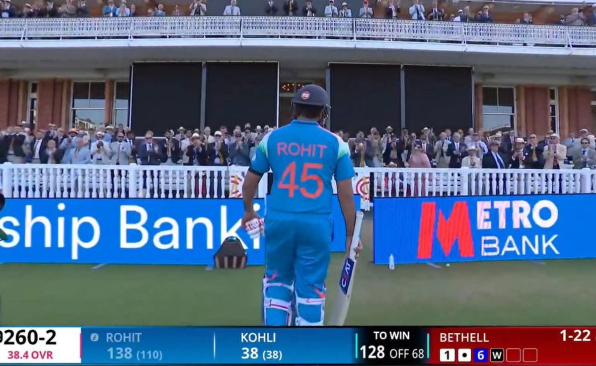 viratonex's tweet photo. @Worship_hittu45 Apna runs banaw team Lmaoo 🤣
When he came to bat the required run rate was 7.76 but when he left he took the required run rate to 12+.  You can fool the masses but  not me. https://t.co/KRFpr0tuuE