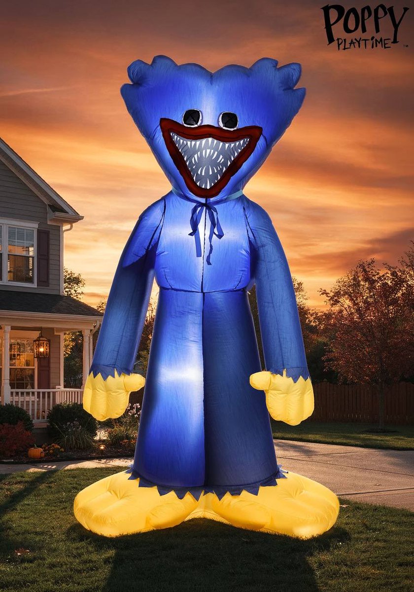 playtimecomm's tweet photo. 💥House-sized Huggy Wuggy figures have been released💥

Halloween Costumes has also released giant inflatable Huggy Wuggys measuring 15FT ($357) and 25FT ($536).

✨They also have built-in lights to illuminate the mascot at night.

👀What do you think?
#PoppyPlaytime https://t.co/x5SJZzhf9e