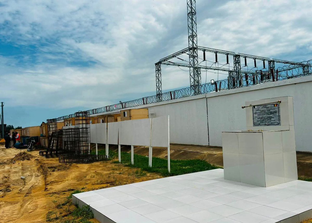 BandeInfo1's tweet photo. N'Djaména : Une centrale thermique d’une capacité de 40 MW, en cours d’installation dans le quartier de Farcha, sera opérationnelle d’ici fin août 2026, selon une source officielle.
@BandeInfo1
#Tchad https://t.co/oHhla1MGJb