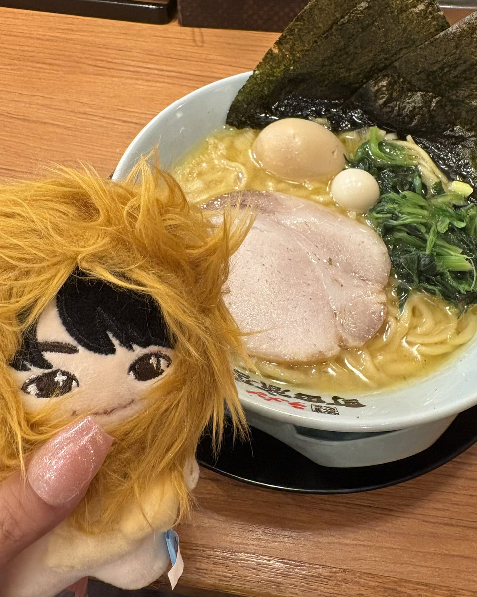 yoonrora_s2's tweet photo. ジェヒョクさん、町田商店だよ https://t.co/3hdqHmPAP6