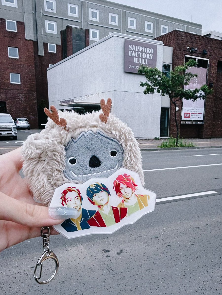light_f_light's tweet photo. ライブにかこつけていっぱい旅行しましたദ്ദി ･ ･)
思い出の会場巡りしました https://t.co/X3vO832ah6