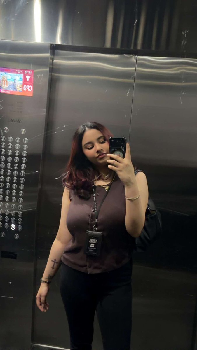 mirabelleshaper's tweet photo. She’s a man eater 🤪 https://t.co/WzhgY9SC8i