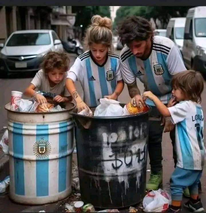 Docaguilar's tweet photo. @fedepiri_ Ya regresen a sus casa a continuar con su vida diaria. https://t.co/nZJE2S1CCm