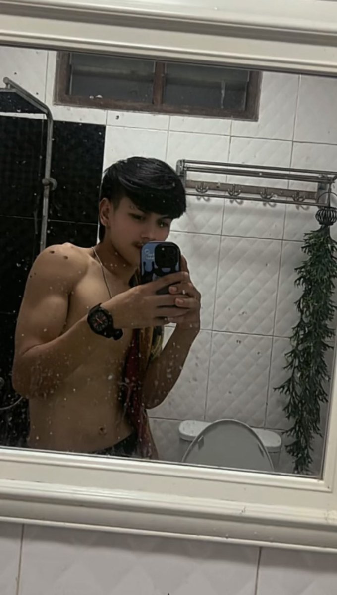 ไม่มีอะไร่🤣 tweet media