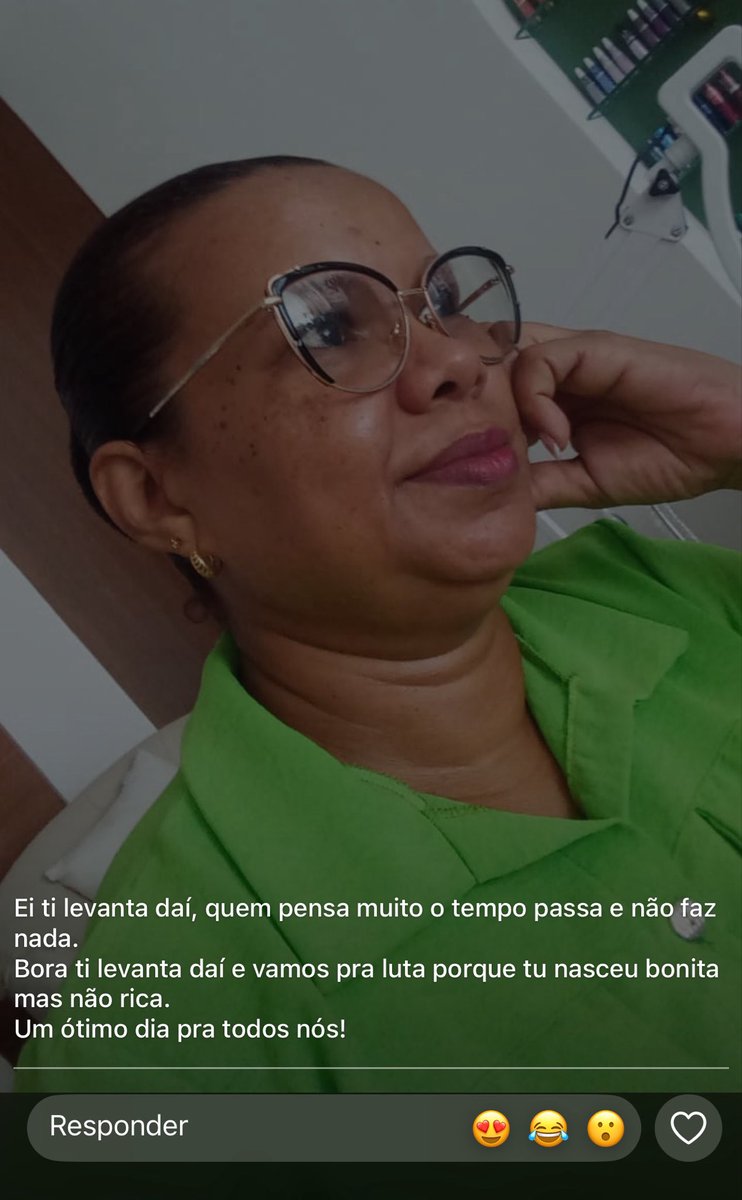 _danielabelo's tweet photo. mais uma canetada da queen 
silêncio, estou estudando ✍️ https://t.co/XSOkfQwbuz