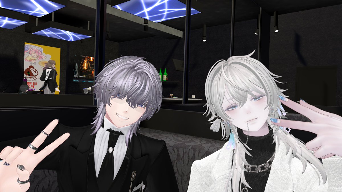 _yozakura_vrc's tweet photo. #VRCUG1 に行ってきましたー
頼れるお兄さんばかりで落ち着いて話せました！
色んなお話聞けて凄く楽しかったです！
8月中に絶対また行きます！！ https://t.co/rCuhlxWHru