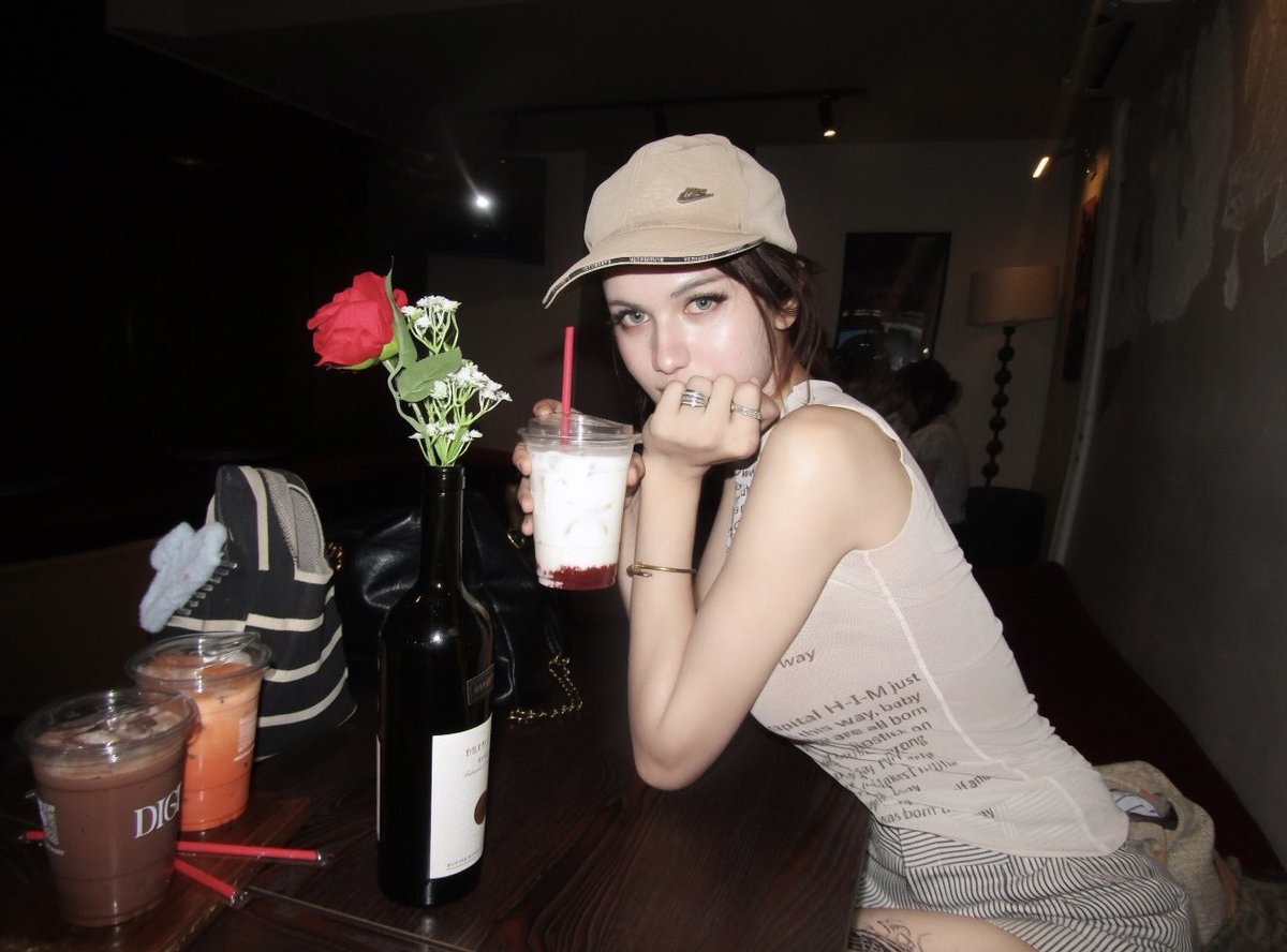 น้อง นิชาา tweet media