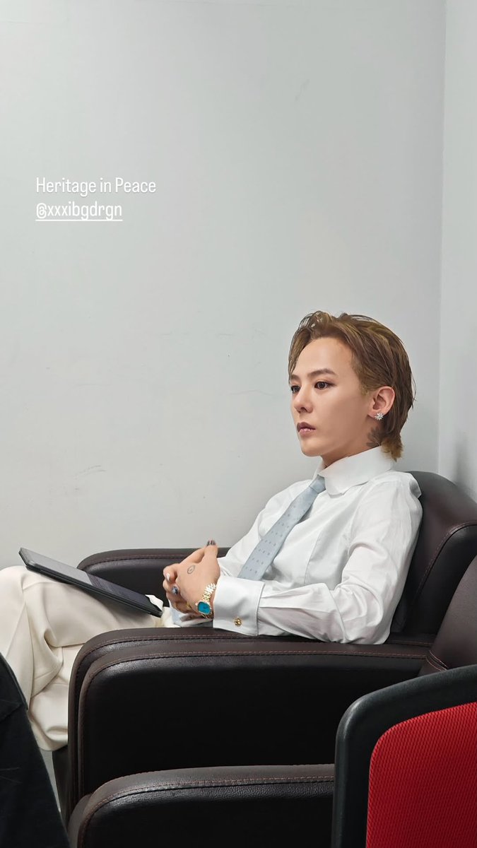 gdragonintl's tweet photo. 8LO8LO8LOWME INSTAGRAM UPDATE 

📖 Story
📅 20· 07 · 26
📸 @ 8lo8lo8lowme 

#GDRAGON #지드래곤 https://t.co/aItoyRIQj8