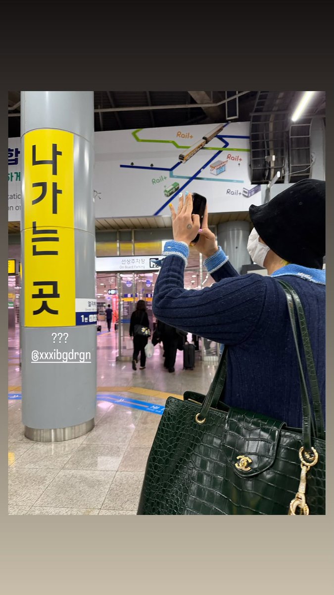 gdragonintl's tweet photo. 8LO8LO8LOWME INSTAGRAM UPDATE 

📖 Story
📅 20· 07 · 26
📸 @ 8lo8lo8lowme 

#GDRAGON #지드래곤 https://t.co/aItoyRIQj8