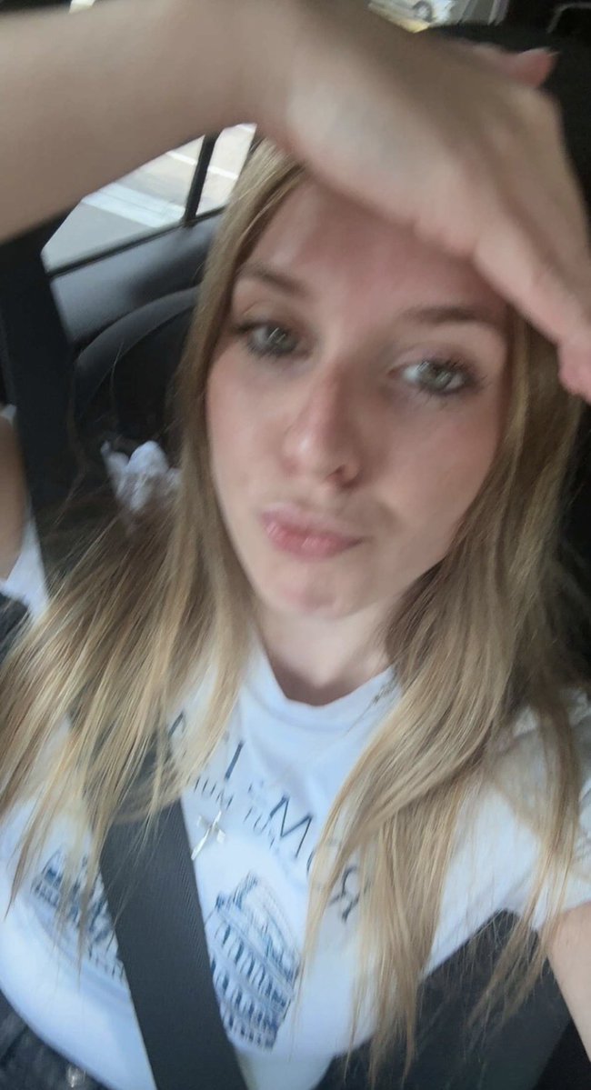 maddyquinn05's tweet photo. Pretty best friend wants big dick over her pics even though she has a bf 
#cumtribute #cumslut #cum #tribute #jerktribute #cocktribute https://t.co/PHVu96ALWu