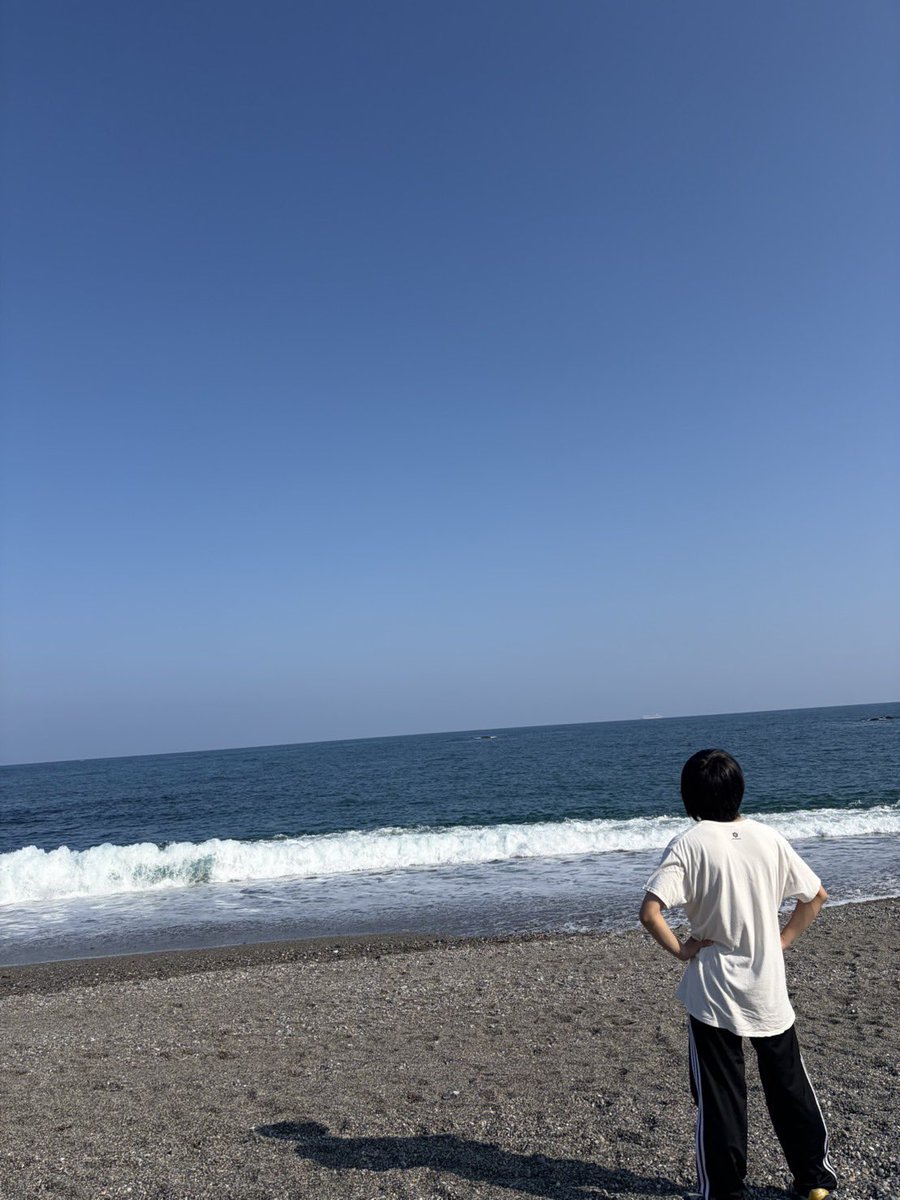 KNT09056969's tweet photo. 海の日か。 https://t.co/LMjGkO3Jbv