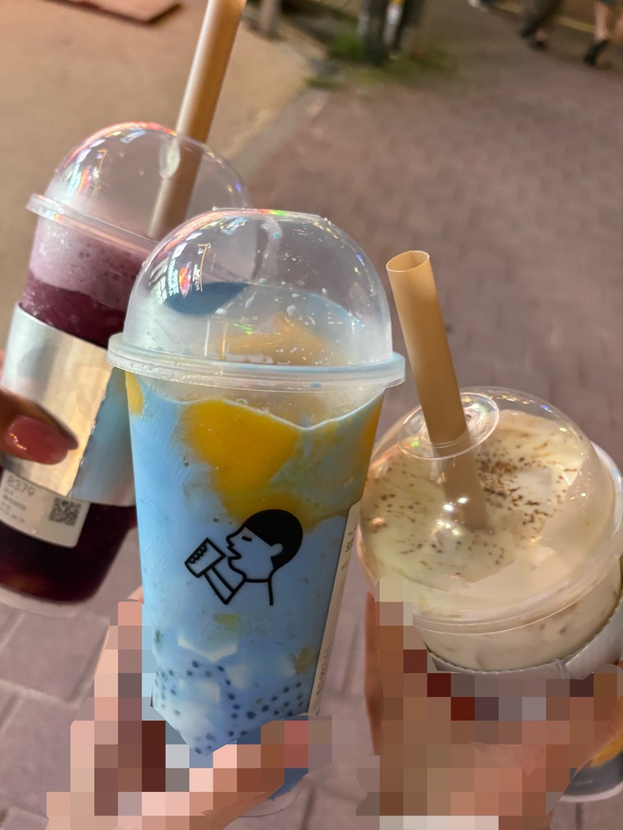 moxori_'s tweet photo. 얘네 없이 못 살아…🤞🤞 https://t.co/3sQjBmj6V9