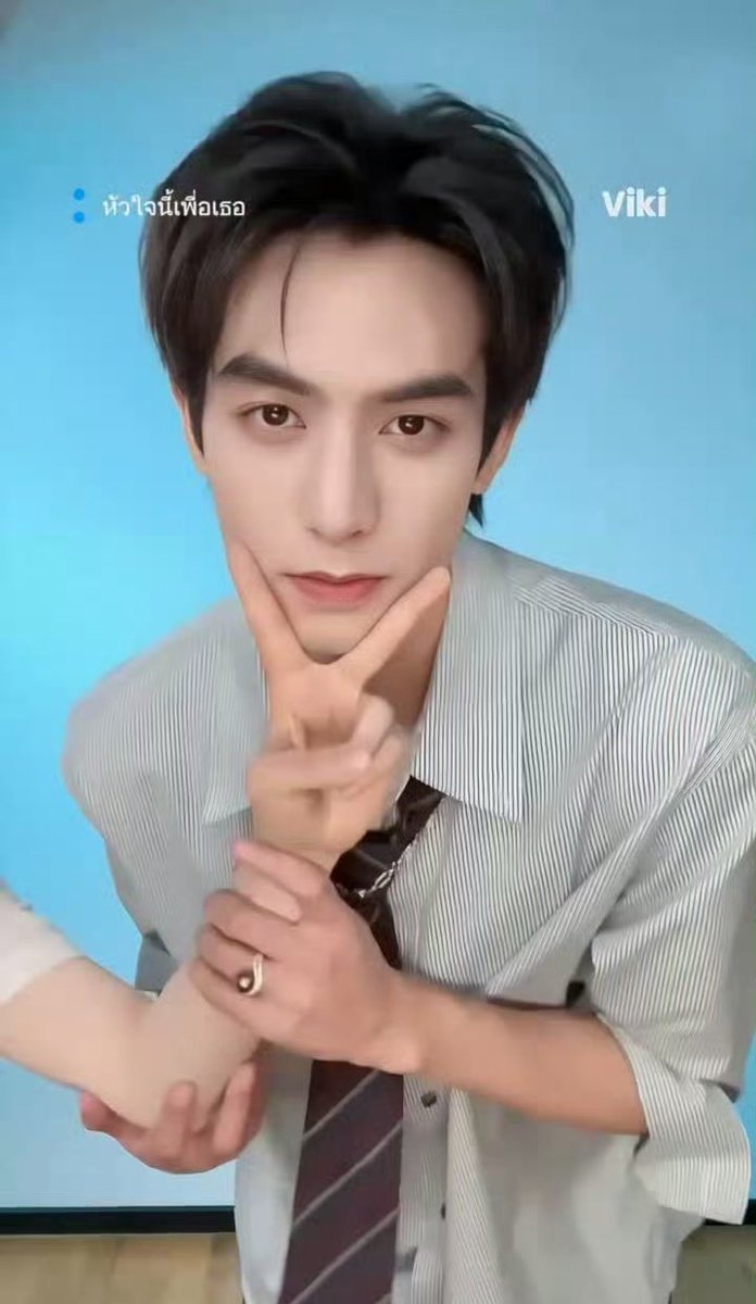forweiyi's tweet photo. ♤ 🤭 https://t.co/J7rJo8OhPs