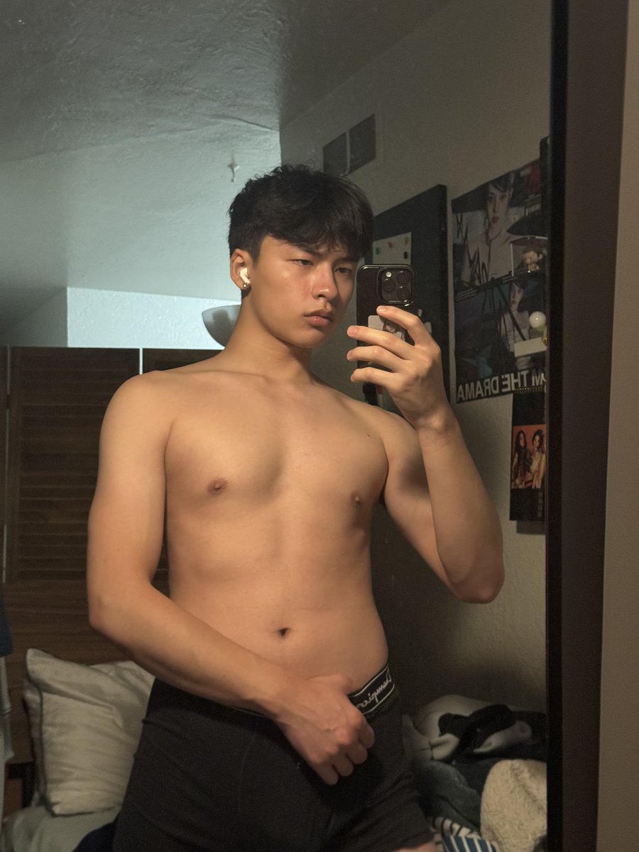 smlrkkkk's tweet photo. progress https://t.co/PJ3EkrRQzv