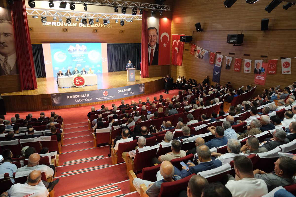 oguzalkas's tweet photo. 📍SERDİVAN İLÇE KONGRESİ 

MYK Üyemiz ve Sakarya Milletvekilimiz Sayın Muhammed Levent Bülbül’ün divan başkanlığında gerçekleştirdiğimiz Serdivan İlçe Kongremizi; delegelerimizin, dava arkadaşlarımızın ve kıymetli misafirlerimizin yoğun katılımıyla büyük bir coşku ve heyecan içerisinde tamamladık.

Görevi süresince teşkilatımıza emek veren, özveriyle çalışan İlçe Başkanımız Sayın Yaşar Kara’ya hizmetlerinden dolayı teşekkür ediyor, bundan sonraki hayatında sağlık, huzur ve başarılar diliyorum.

Delegelerimizin teveccühüyle Serdivan İlçe Başkanlığı görevine seçilen Sayın Murat Yördan’ı ve kıymetli yönetim kurulunu gönülden tebrik ediyor; yeni dönemin ilçemize, teşkilatımıza ve davamıza hayırlı olmasını temenni ediyorum.

Birlik ve beraberlik ruhuyla, Liderimiz Sayın Devlet Bahçeli Bey’in gösterdiği istikamette; “Kardeşlik Kalbimizde, Gelecek Aklımızda” anlayışıyla durmadan, yorulmadan çalışmaya devam edeceğiz.

🇹🇷 Allah birliğimizi daim, yolumuzu açık eylesin.

#mhp #serdivan #mhpsakarya #devletbahceli #oguzalkas #serdivan #sakarya #ulkucu