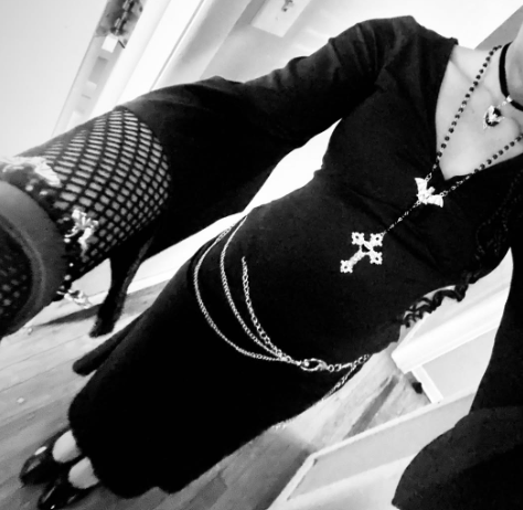 teenispiral's tweet photo. does twitter like #lowlvl goth goonettes ?? https://t.co/BaTQVmTYmf