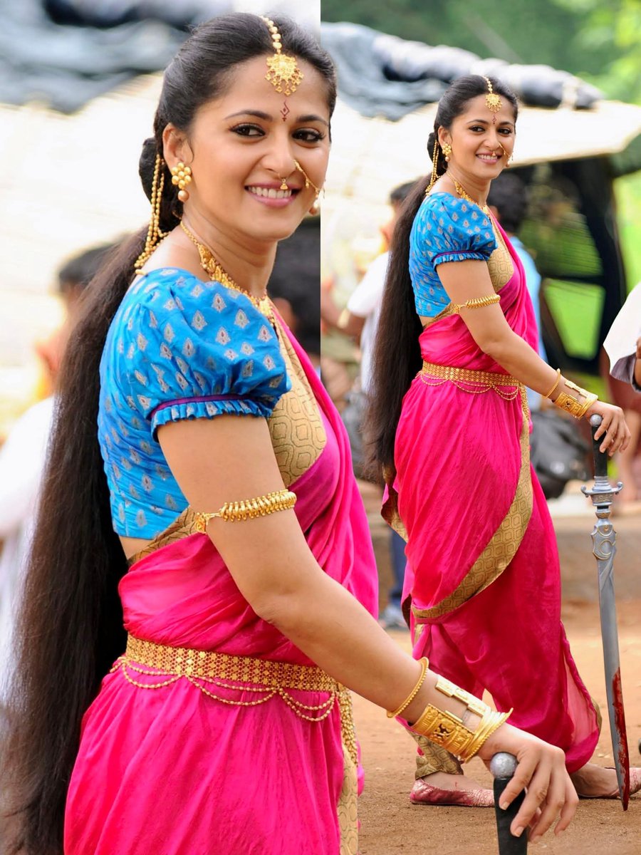 imMithusaha's tweet photo. @NetflixIndia Queen of @MsAnushkaShetty ♥️♥️♥️ https://t.co/sGSnExJvzo