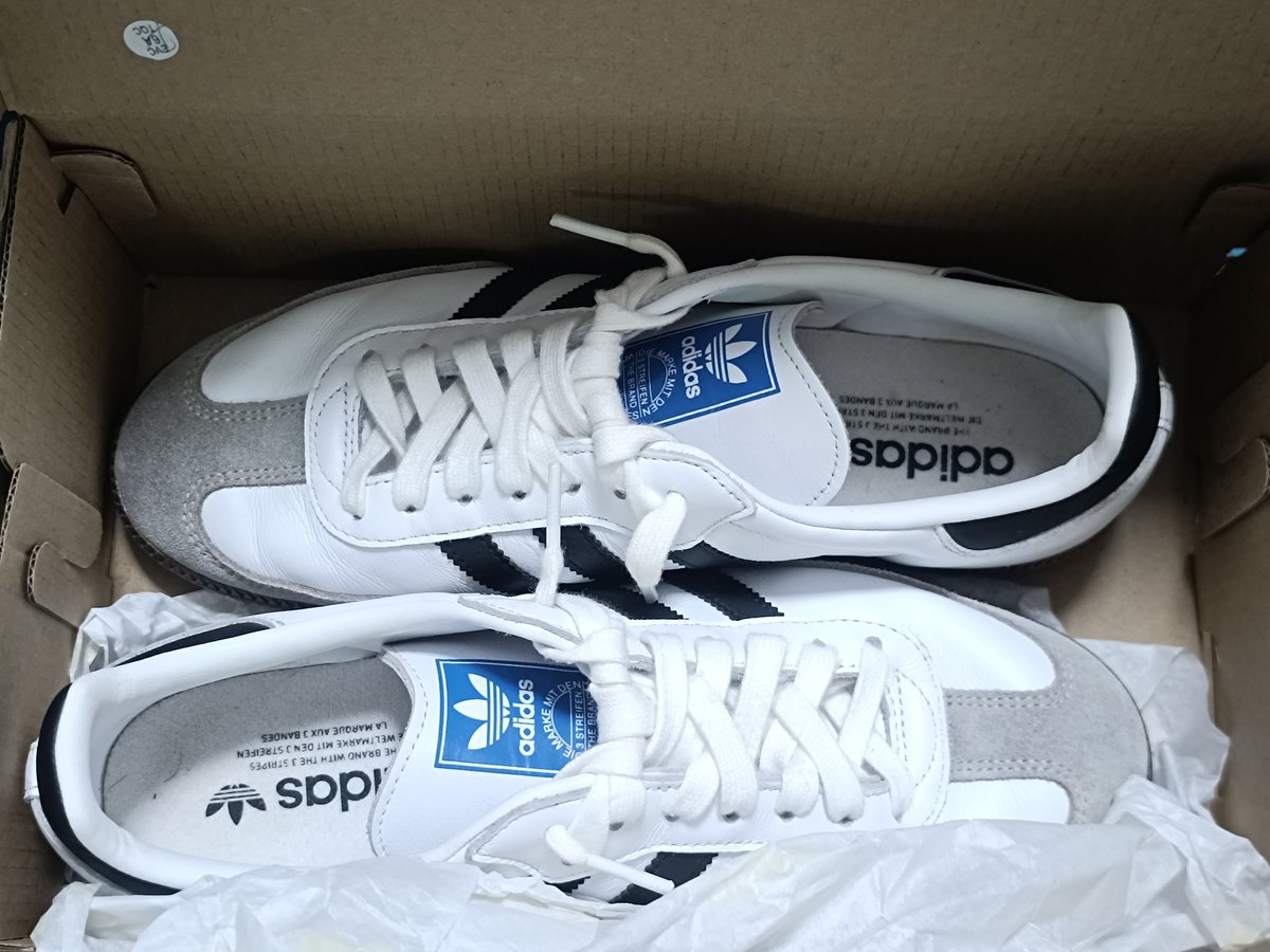 ancitkubb's tweet photo. ปล่อย adidas samba og size42 สภาพโคตรจะนางฟ้า เพราะสั่งผิดไซส์ กดมาได้3500 ปล่อย 2750พอละ พร้อมแนบบัตรปชช #ปล่อยต่อรองเท้ามือ2 #รองเท้ามือ2 #adidas #sambaog https://t.co/hR4c0PtnCU