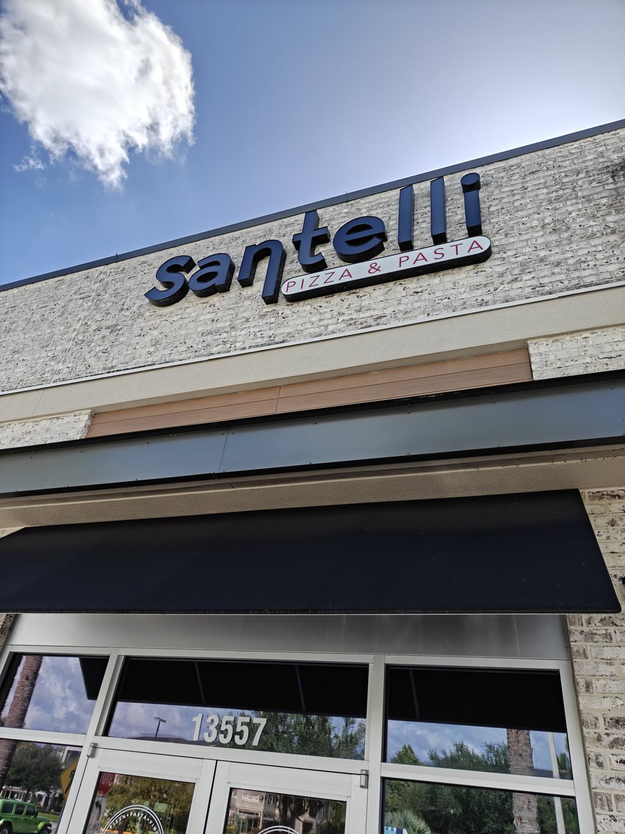 Shift4Carlos's tweet photo. Santelli Pizza and Pasta in Odessa, FL have upgraded their POS system to @Shift4 Shift4Dine and are extremely happy with their new modern system. If you're in the area stop by for delicious pizza. https://t.co/zIkwp3QFbx