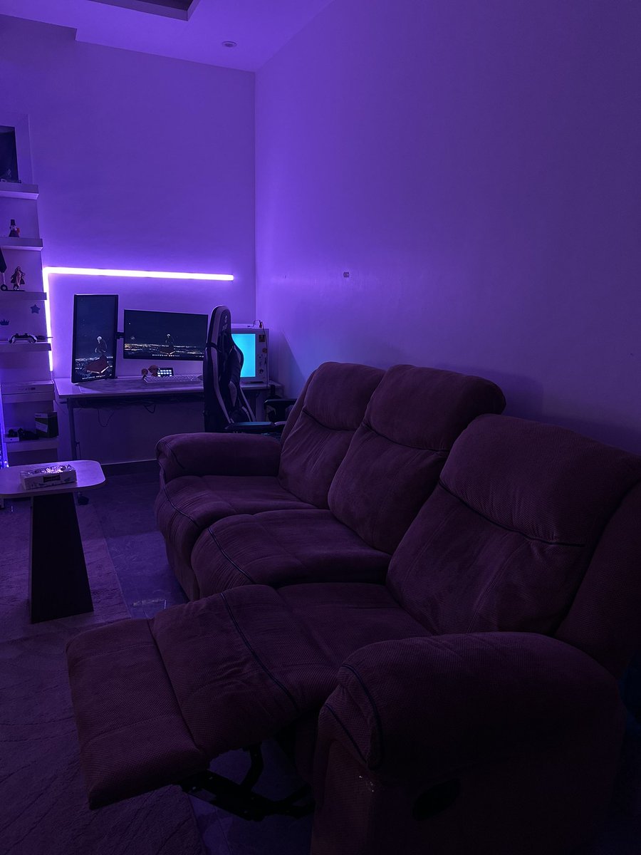 xishr's tweet photo. World Cup Final vibes in my room with my besties 🤍⚽️ https://t.co/v5Q6BytQaC