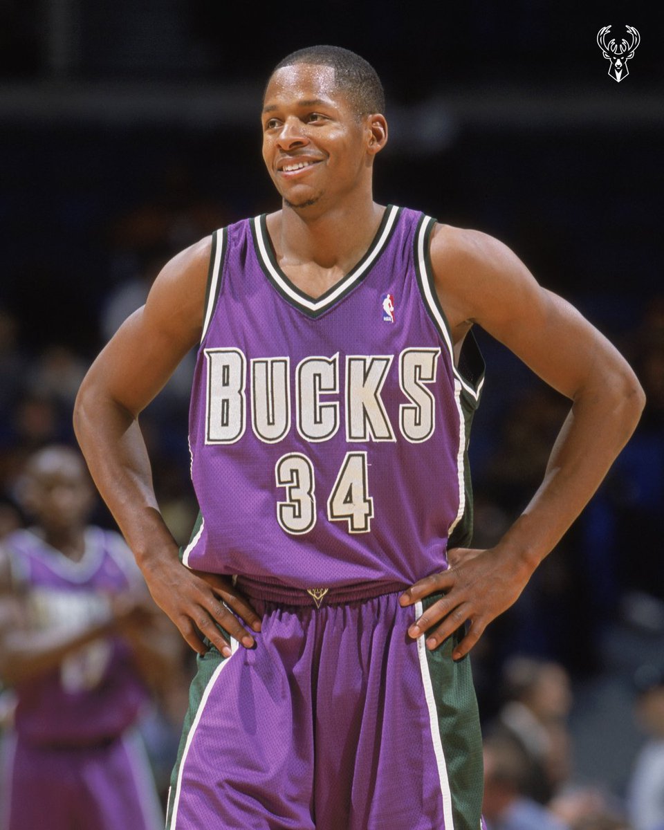 Bucks's tweet photo. Wishing Ray Allen a happy birthday! https://t.co/ep72W2MqH0