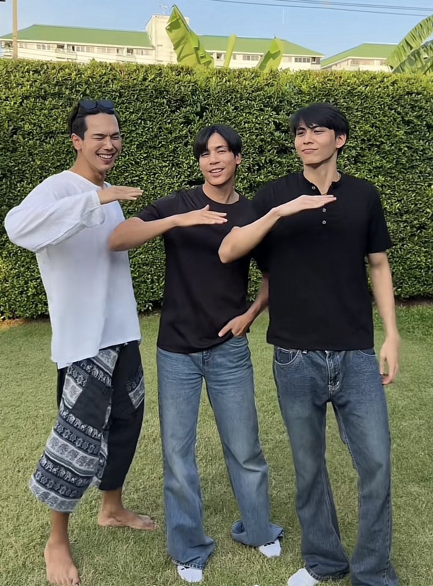 อาพิชู่ว์☆༉‧₊˚. 𝟑𝟗 tweet media