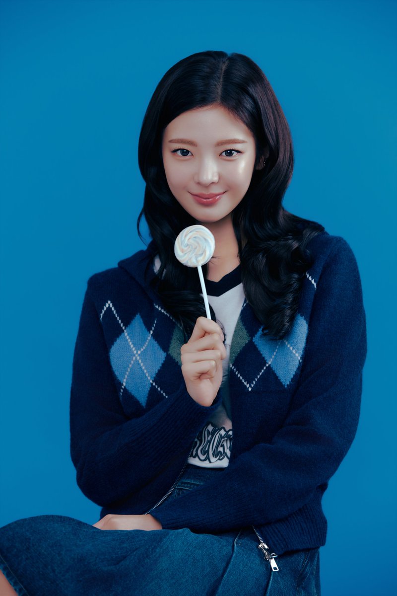 ITZYofficial's tweet photo. 💌 LIA BDAY PICS (2)

#ITZY #MIDZY @ITZYofficial
#LIA #리아
#HappyLiaDay
#언제나_리아의_안식처가_되어줄게
#OurAsylumLiaDay https://t.co/wDrNMfFSNR