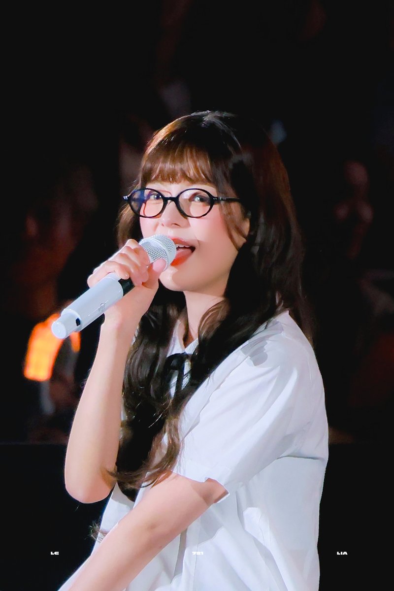 lc_cjs's tweet photo. 오래오래 노래해줘 내가수🤍

#HappyLiaDay
#언제나_리아의_안식처가_되어줄게
#OurAsylumLIADay
#ITZY #있지 #LIA #리아 @ITZYofficial https://t.co/DNFCFhnynz