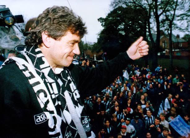 dclincoln's tweet photo. The King is dead. Long live the King 👑
Heartbreaking news, quite simply an incredible man ❤️ https://t.co/WJwBJfzjw1