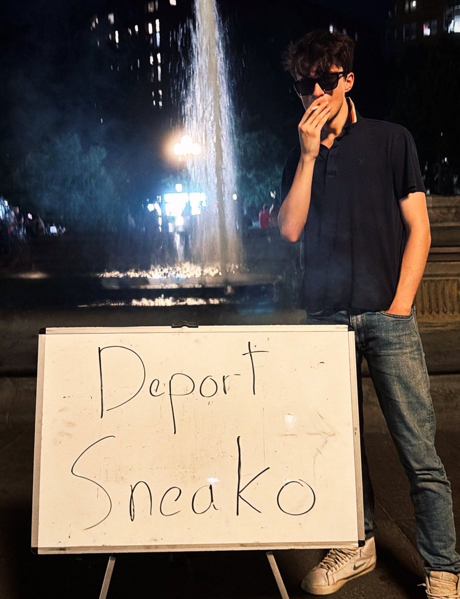 SNEAKO tweet media