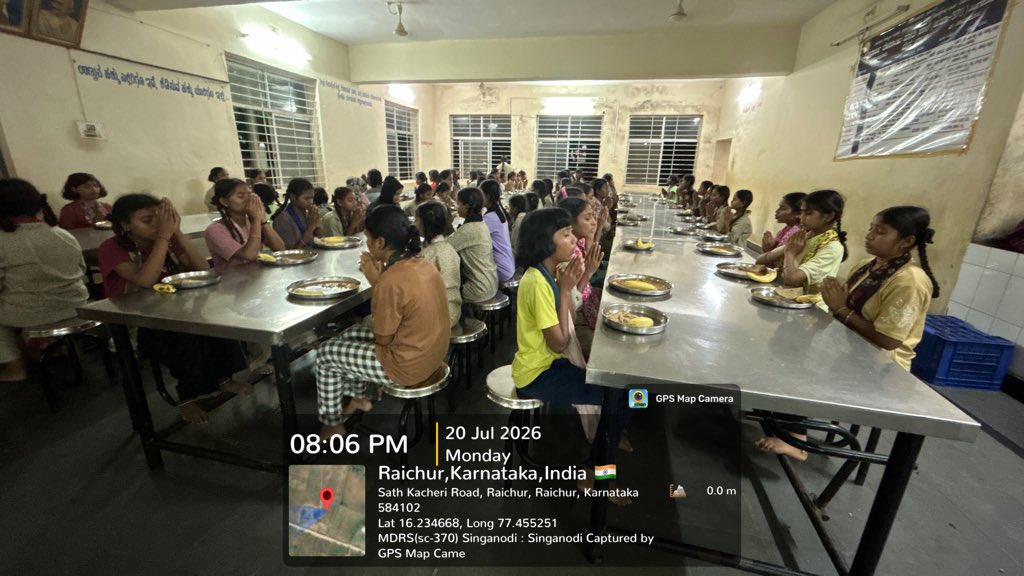 MDRSSinganodiSC's tweet photo. #SocialAudit_SWDMeals 
#SocialWelfare_Karnataka 
Night dinner https://t.co/aPfjkmf4ji