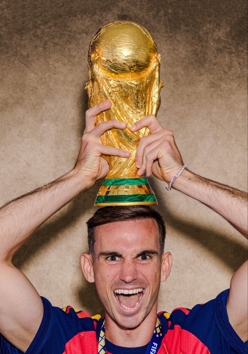 Pepelias17_'s tweet photo. 🏆🇪🇸 Fabián Ruiz y Dani Olmo son los únicos futbolistas españoles que han sido titulares en las finales ganadas por España en el Europeo sub 21 (junio 2019), la Eurocopa de Naciones (julio 2024) y el Mundial 2026, todas con Luis de la Fuente en el banquillo

🟢⚪️ En el Europeo sub 21 de 2019 también fueron titulares los hoy béticos Fornals, Roca y Junior, así como Dani Ceballos. En esa final Unai Simón  y Mikel Merino fueron suplentes

🇪🇸👉 De la Fuente ya fue campeón de Europa sub 19 como seleccionador en 2015, con Rodri y Mikel Merino de titulares, así como Dani Ceballos. Unai era suplente de Sivera entonces

🏆3⃣ Mikel Merino fue suplente en las finales del Europeo sub 21 de 2019, la Eurocopa 2024 y el  Mundial 2026. Y campeón en las tres
