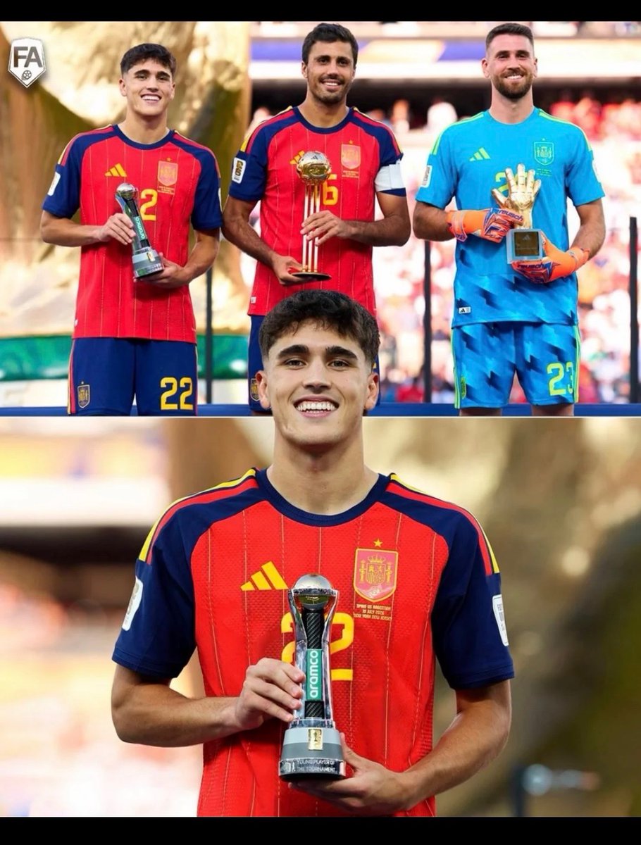 Sports_Legacy1's tweet photo. Spain just made World Cup history!

**Spain just became the first nation to win the Golden Ball, Golden Glove and Best Young Player at the same World Cup.** https://t.co/eZOBshGucM