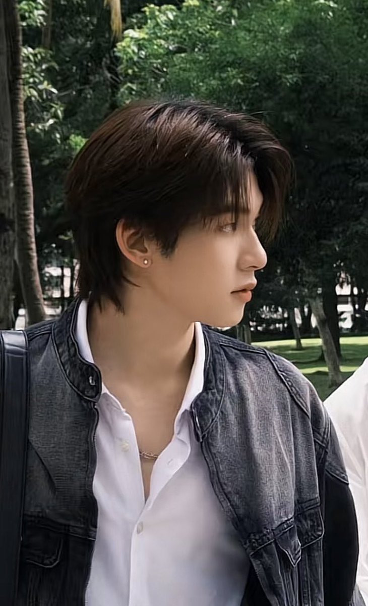qteeblue's tweet photo. ตอนเด็กแม่ให้กินซีรีแลคหรือซีรีหล่ออะ https://t.co/sfCq7YYmlq