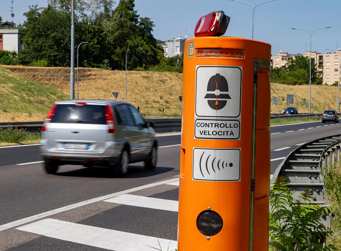 RedazioneDedalo's tweet photo. Multe per eccesso di velocità in Sicilia: nel 2025 i Comuni hanno incassato oltre 10,5 milioni di euro
https://t.co/4XvyZBBNR4
#MulteSicilia #Autovelox #CodiceStrada #SicurezzaStradale #Palermo #Messina #Catania https://t.co/CmYWDTr8rS