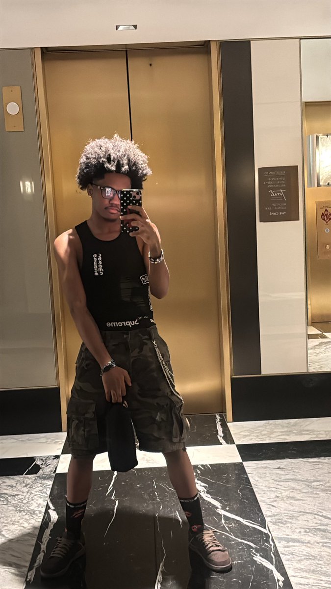 ykswaginsane's tweet photo. 🪰 https://t.co/RltA7CxqzF