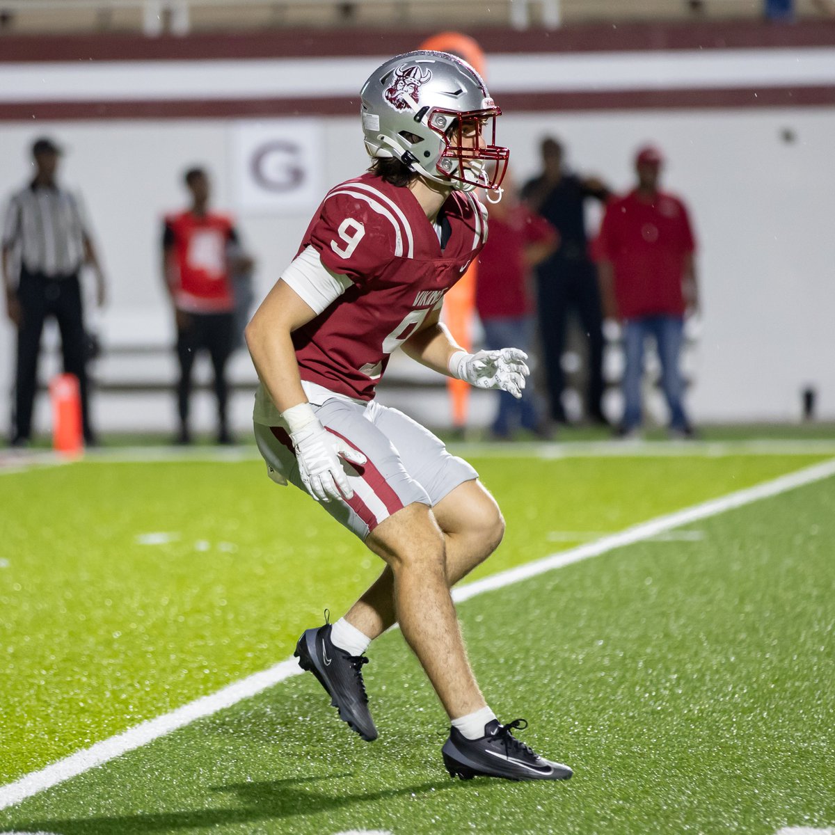 LHSvikingsFB's tweet photo. 2027 DB Andrew Thomas looks to have a breakout year for the Vikings.

HC:@CarterVikingsFB RC:@CoachHolley5 @Drew_Thomas27 @CoachMattGarris @Coach_CBarton @jermeldemps @RecruitGeorgia https://t.co/2fBc43xAjk