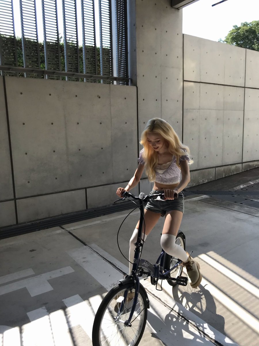 nano_winter's tweet photo. 260720 imwinter #윈터 인스타 게시물 업데이트 

🚲>_<♡ https://t.co/eZS1AXEPuW
