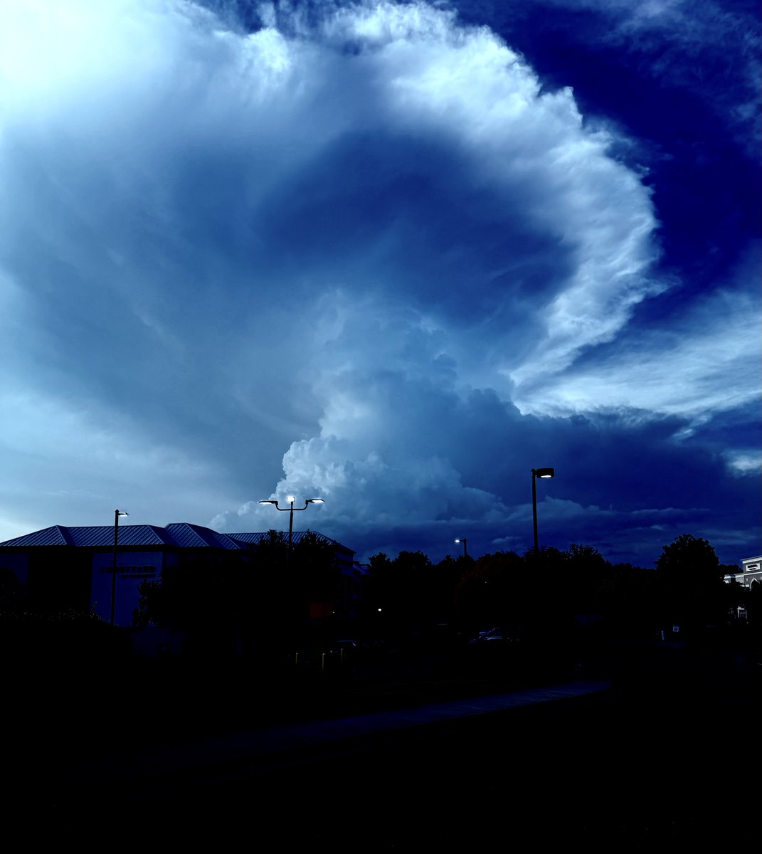 infoPalomo's tweet photo. North Carolina Skies https://t.co/szxBX4g617