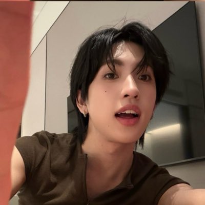 bluewooorld's tweet photo. #NewProfilePic https://t.co/99dvKNmjzP