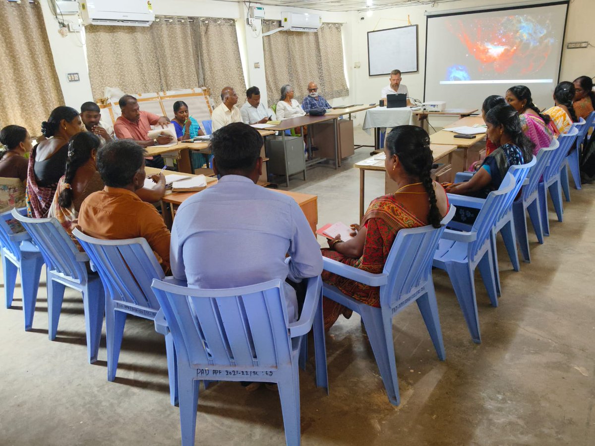padgom2024's tweet photo. 🌱 Learning into action!

PAD's PRA training with Dr. Stephen (Aston University, UK) strengthened self-awareness and participatory facilitation, with learning immediately applied in the Soorankudi Adolescent Group.

#PAD #PRA #LearningInAction #YouthEmpowerment https://t.co/HbuafgY5GK