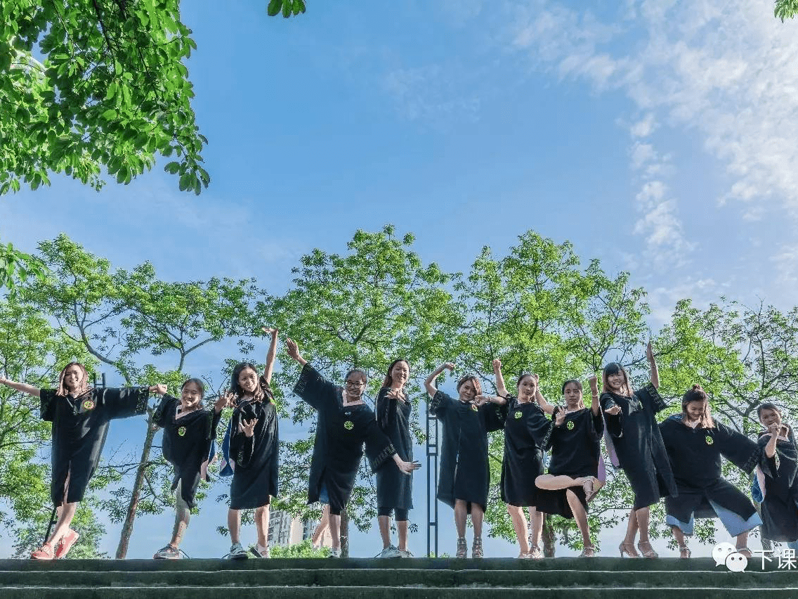 wester050664756's tweet photo. Today we close one chapter, run toward the next—grateful for every laugh, lesson, and late-night study crew. https://t.co/tenW65wstd