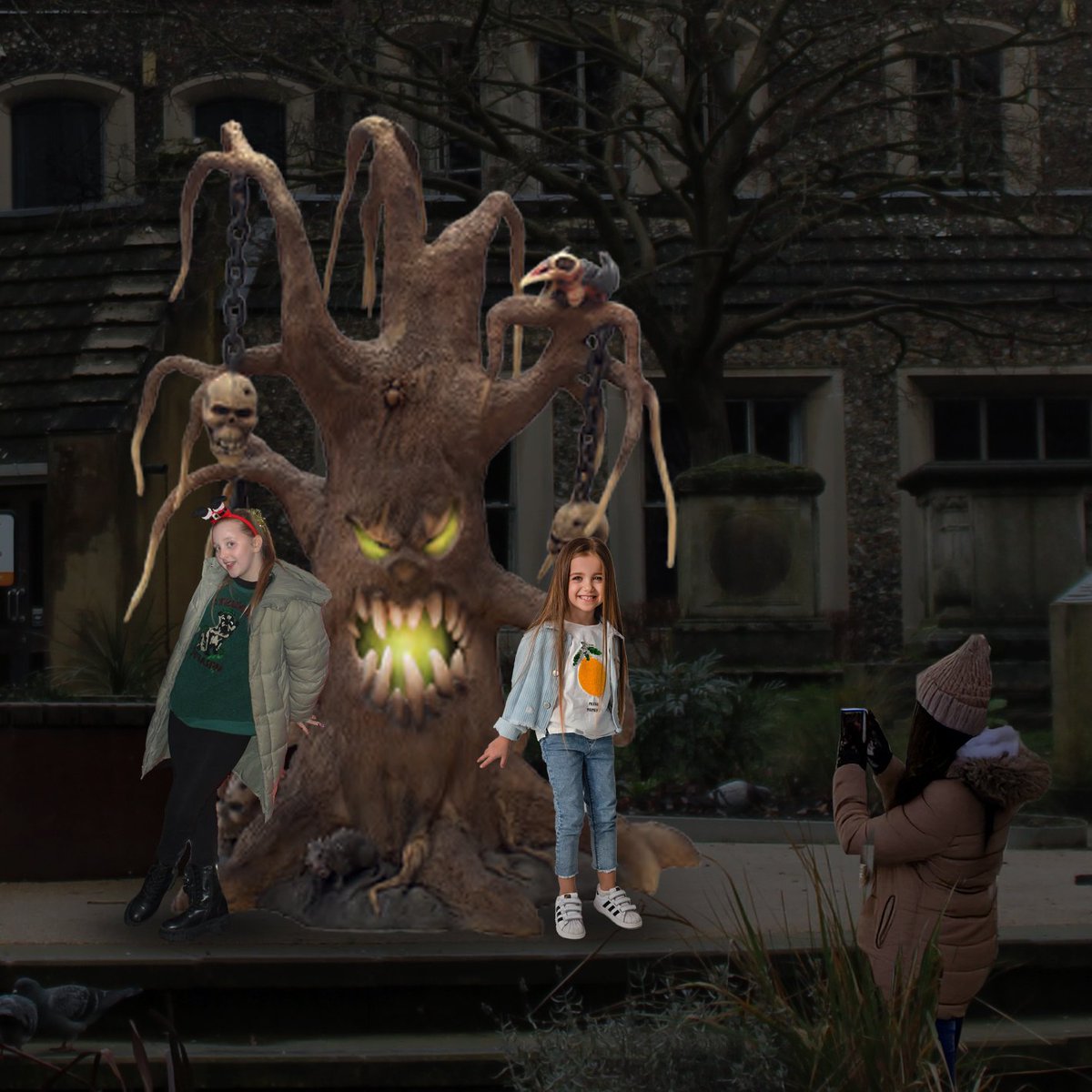 ExhibitionsIntl's tweet photo. HALLOWEEN HAUNTING SOON

It's Halloween soon, which is the perfect time for us to make your venues the spookiest they can be.

Get in touch with us now for these displays if you dare.

#pumpkins #ghosts #skelecton #wolf #streets #shoppingcentres #LEDlights #fibreglass https://t.co/C59dTUi6W6