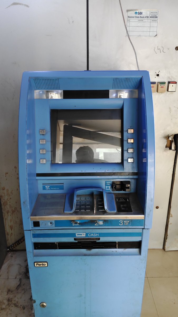 FuAkki96675's tweet photo. @nkgurjar4bjp @dm_ghaziabad @UPGovt @myogiadityanath
Urgent public grievance – 3 ATMs near Johripur/Johri Enclave Metro Station, Loni, Ghaziabad (201102), have reportedly been completely non-functional for around a month. https://t.co/9exiJDmiLh